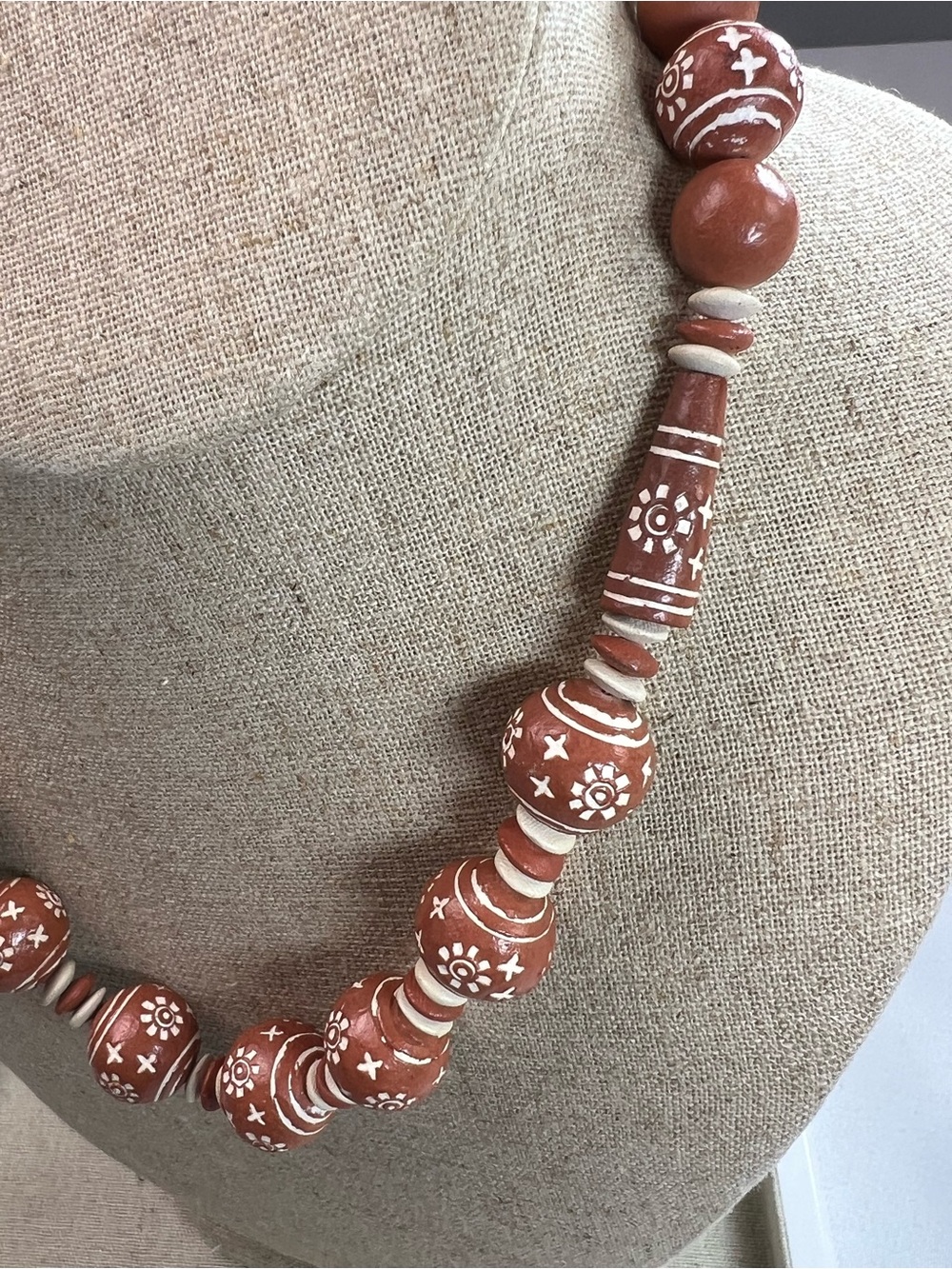 Vintage Terracotta Colored Floral Bead Necklace - Picture 3 of 11